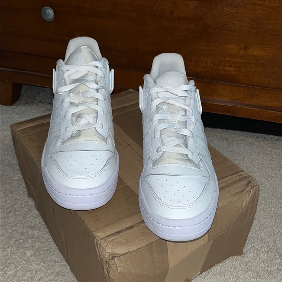 Adidas forum low shoes Cloud White US 13 - Picture 3 of 12